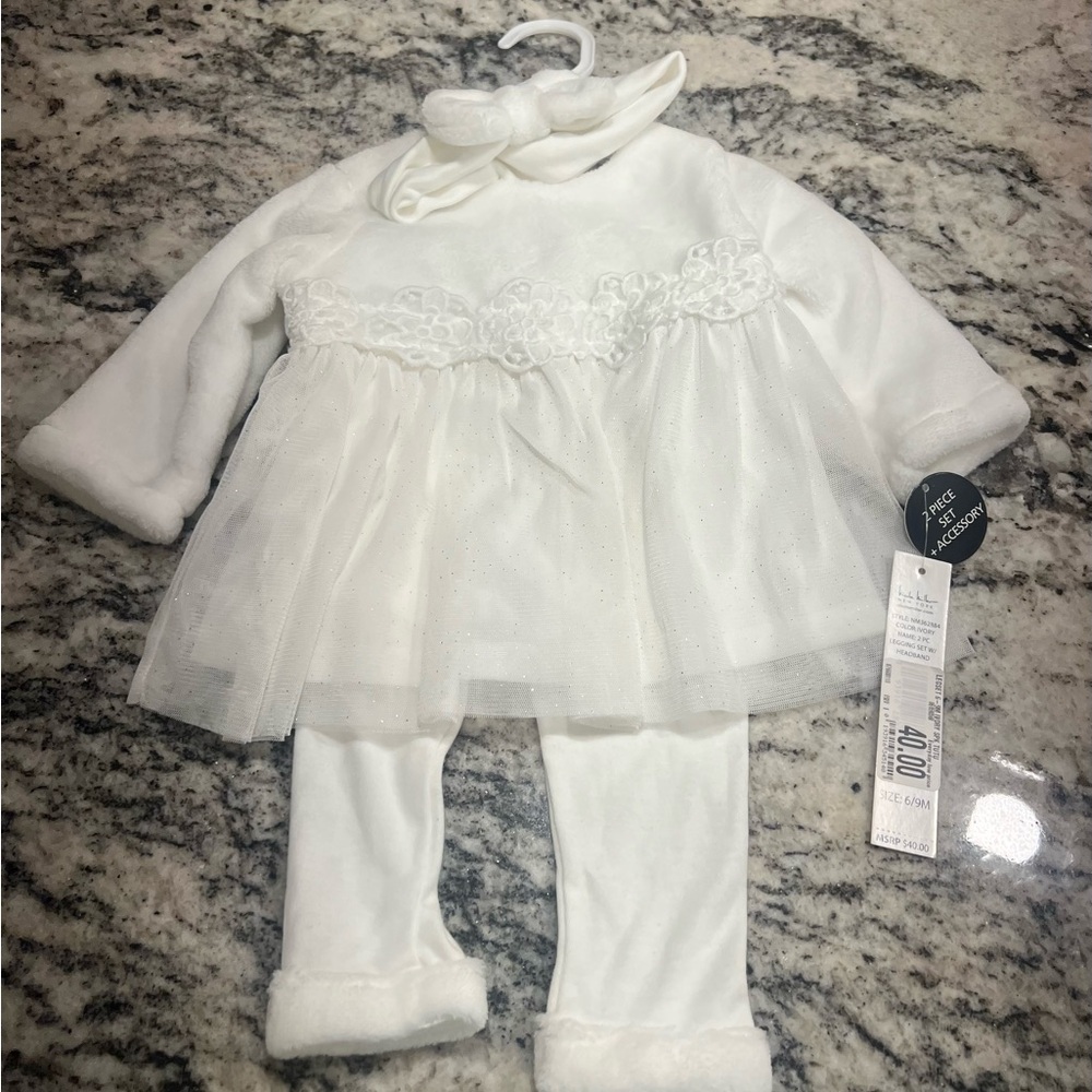 NWT Nicole Miller Baby girl Set with bow